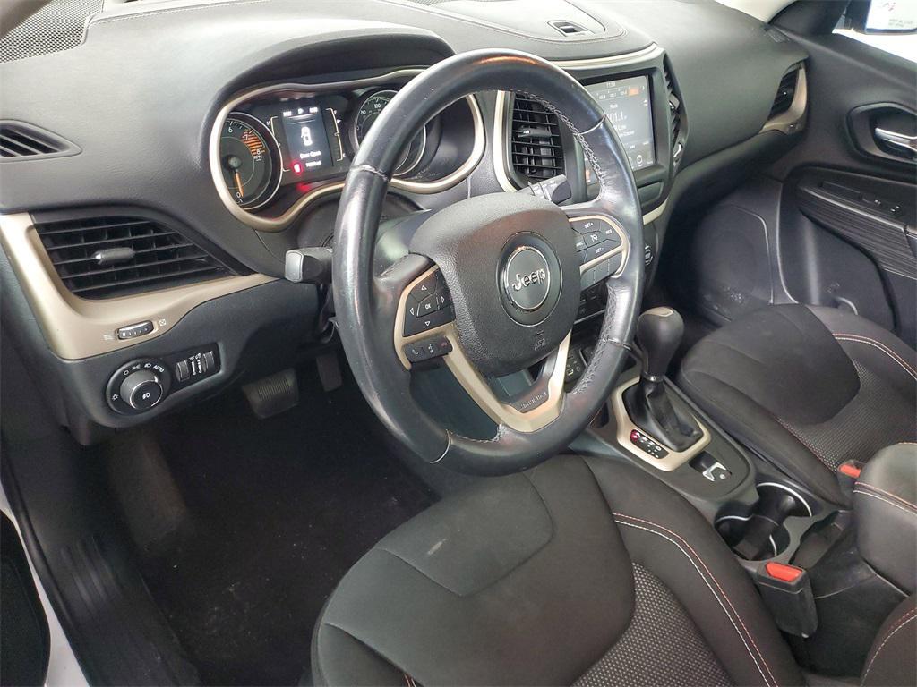 used 2016 Jeep Cherokee car, priced at $11,977