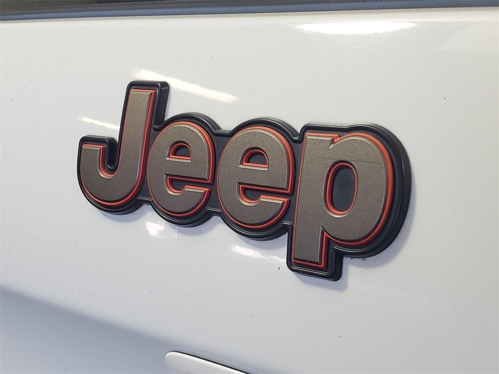used 2016 Jeep Cherokee car, priced at $11,977