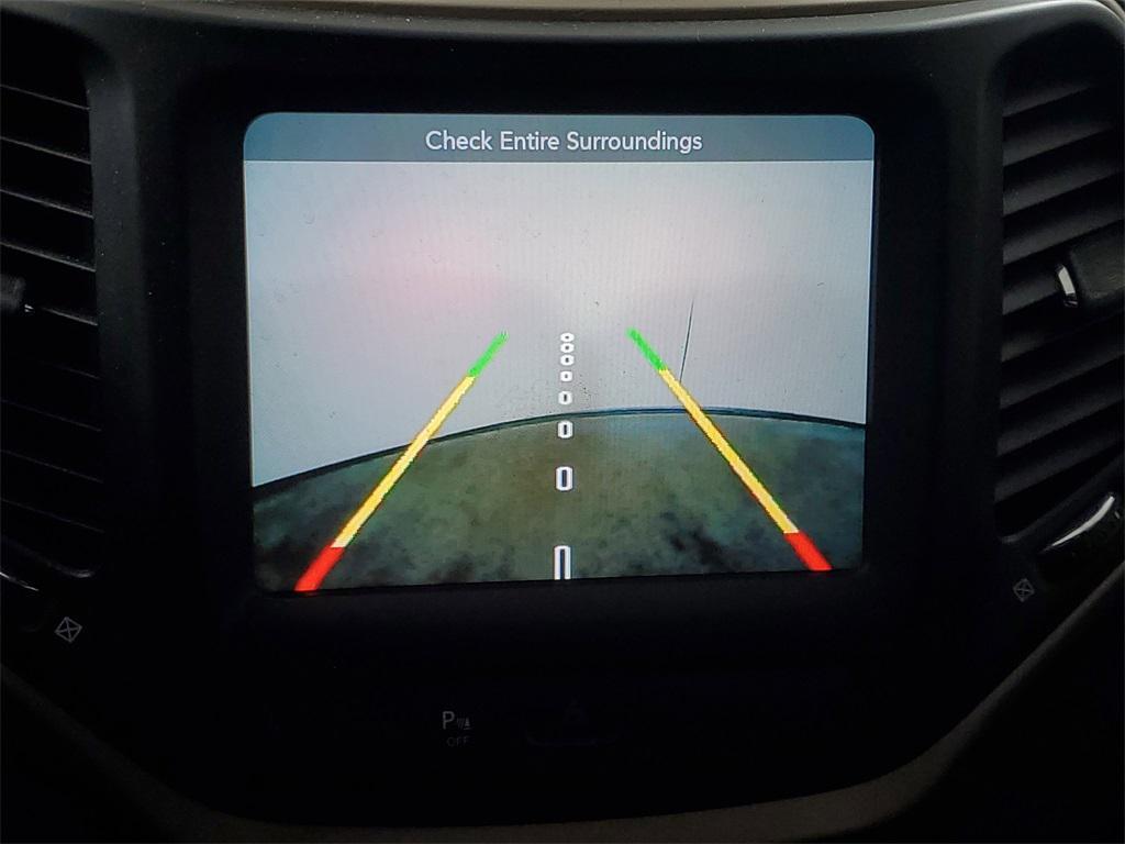 used 2016 Jeep Cherokee car, priced at $11,977