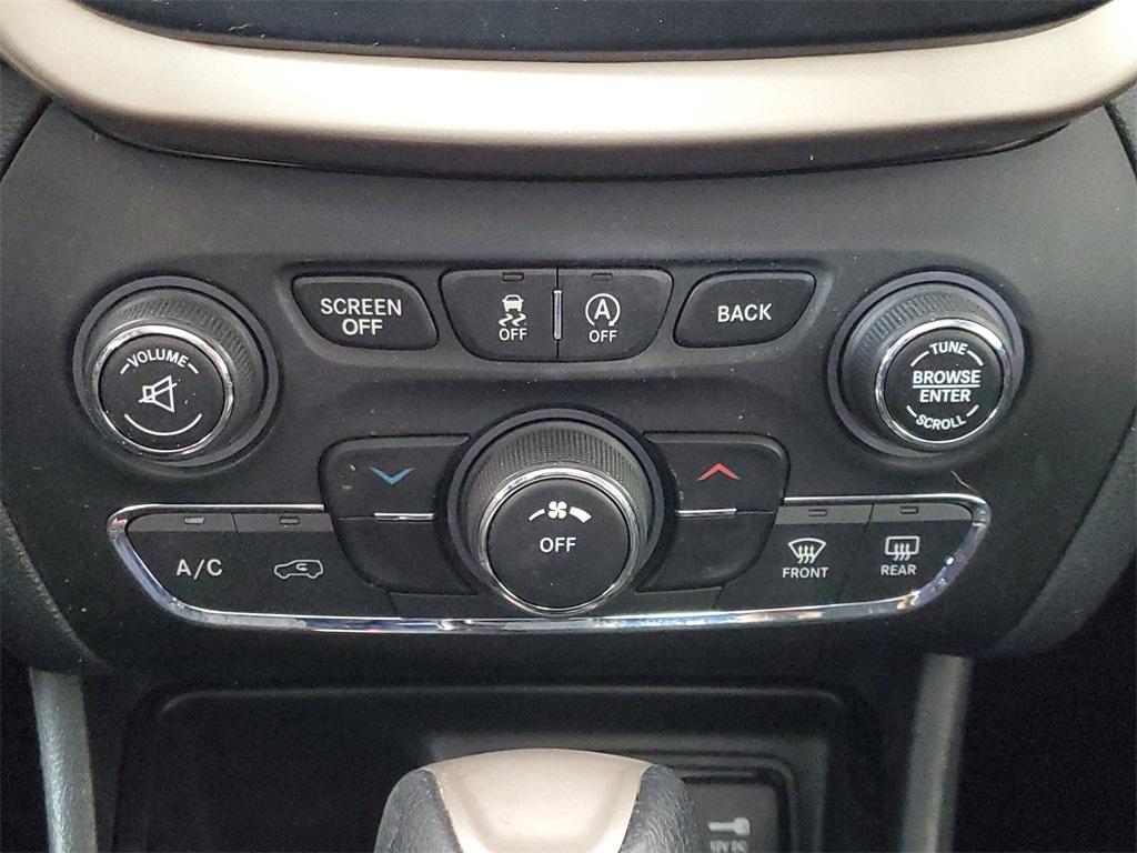 used 2016 Jeep Cherokee car, priced at $11,977