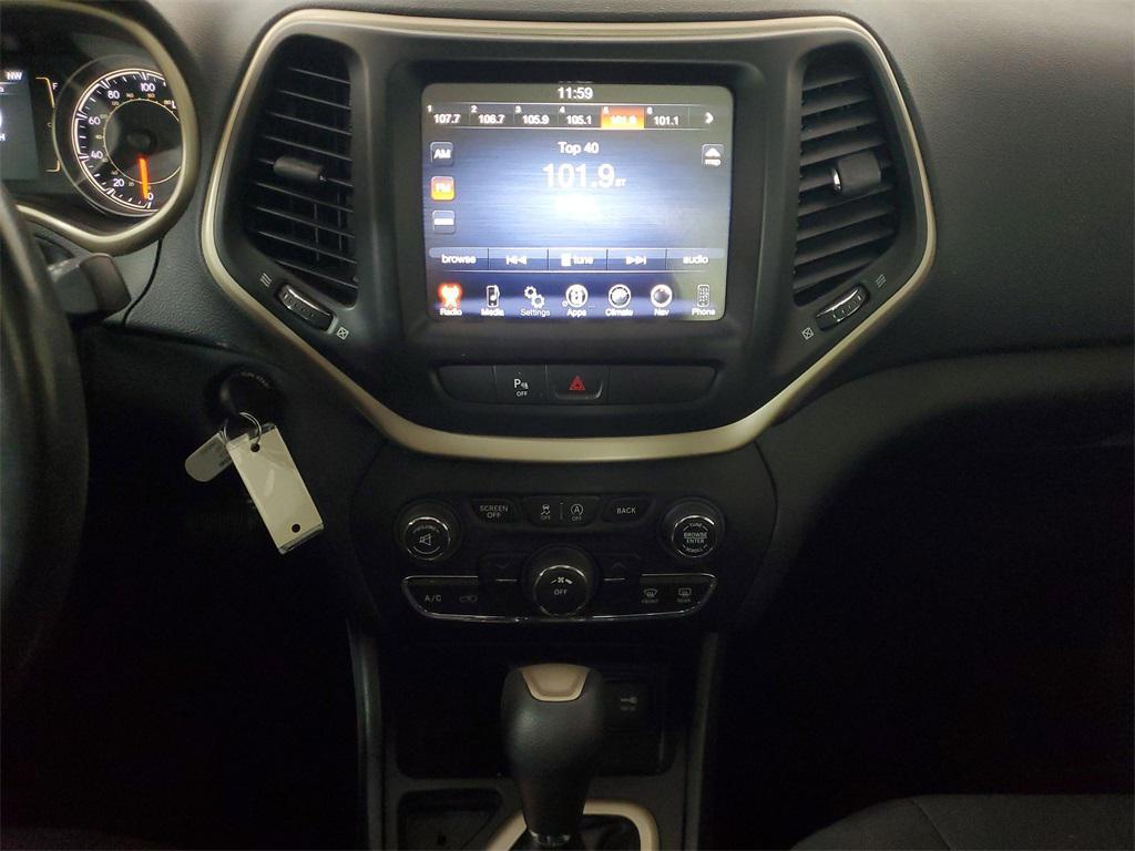 used 2016 Jeep Cherokee car, priced at $11,977