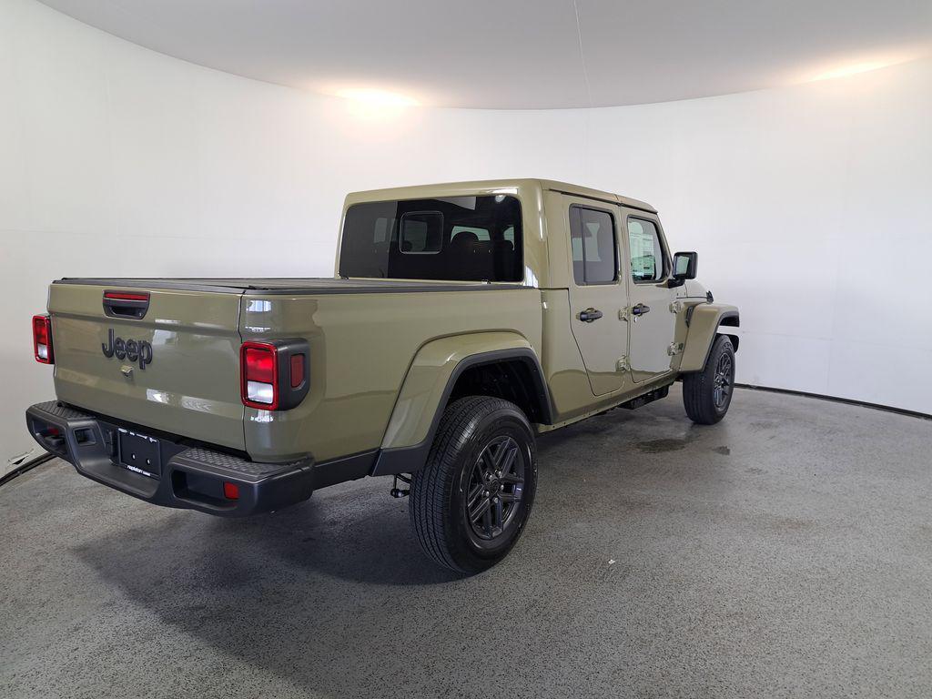 new 2026 Jeep Gladiator car, priced at $42,699