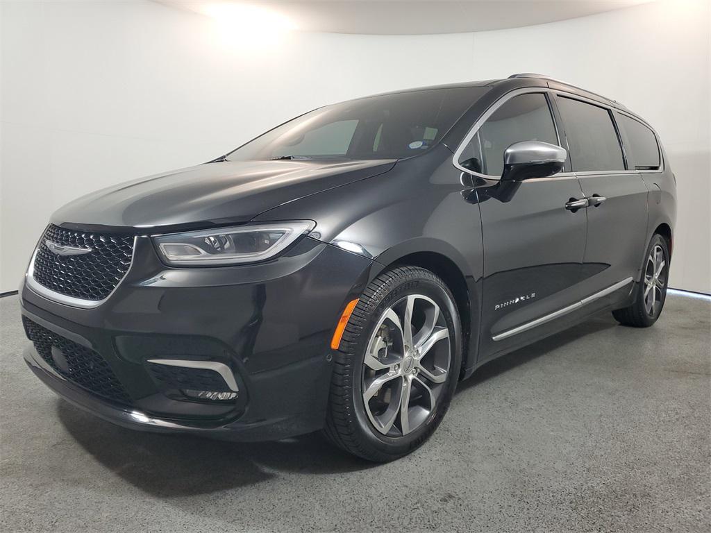 used 2023 Chrysler Pacifica car, priced at $34,888