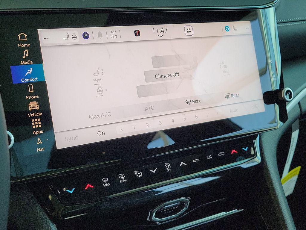 new 2026 Jeep Grand Cherokee car, priced at $39,800