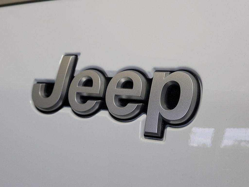 new 2026 Jeep Grand Cherokee L car, priced at $38,699