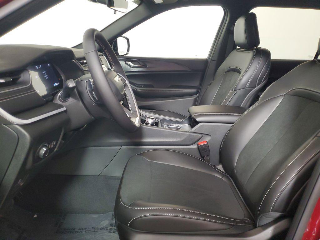 new 2025 Jeep Grand Cherokee L car, priced at $38,538