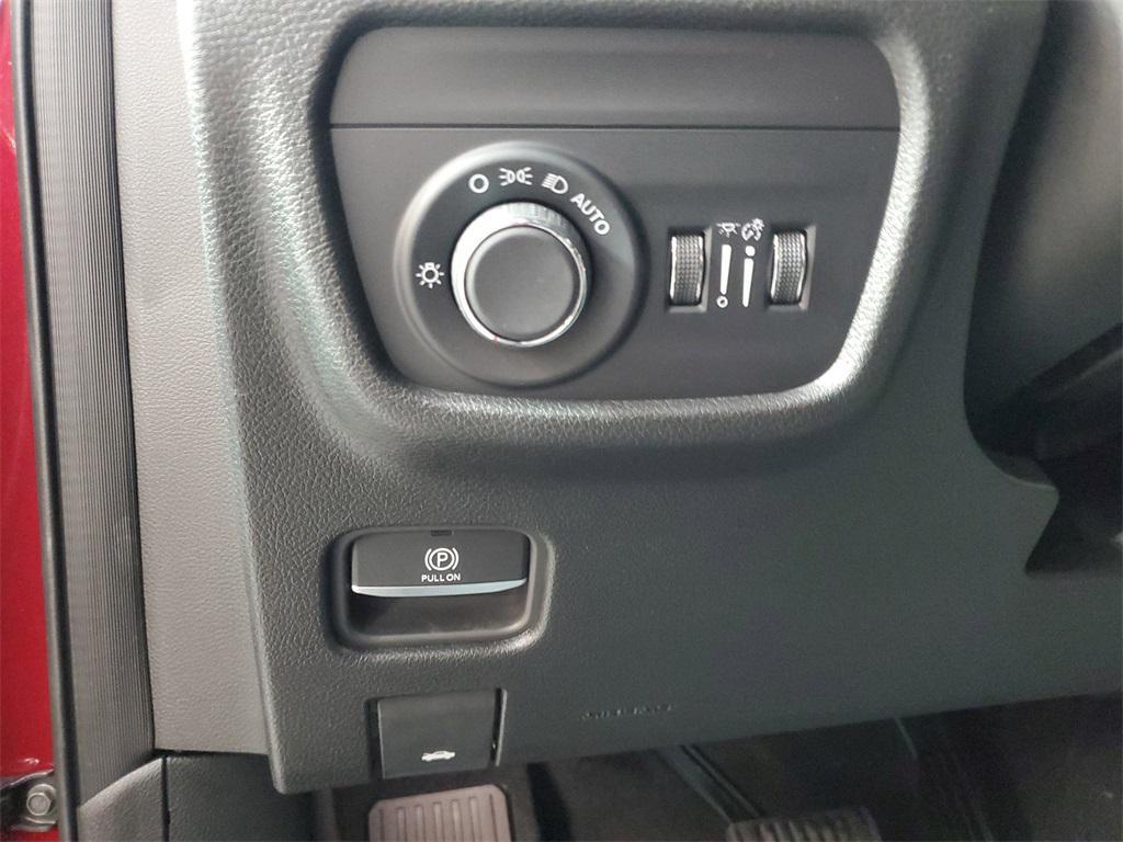 new 2025 Jeep Grand Cherokee L car, priced at $40,538