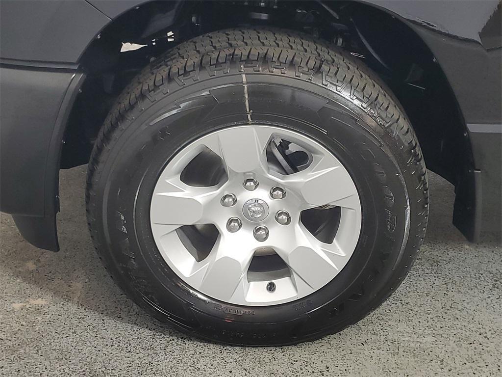 new 2025 Ram 1500 car, priced at $41,971