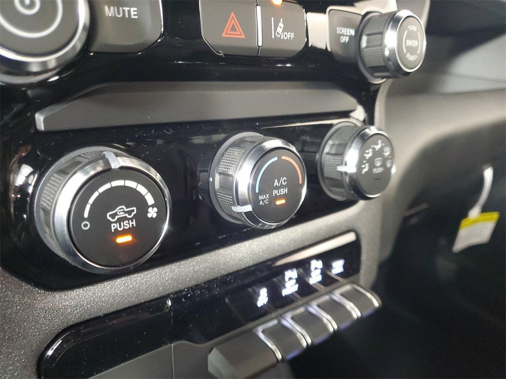 new 2025 Ram 1500 car, priced at $41,971