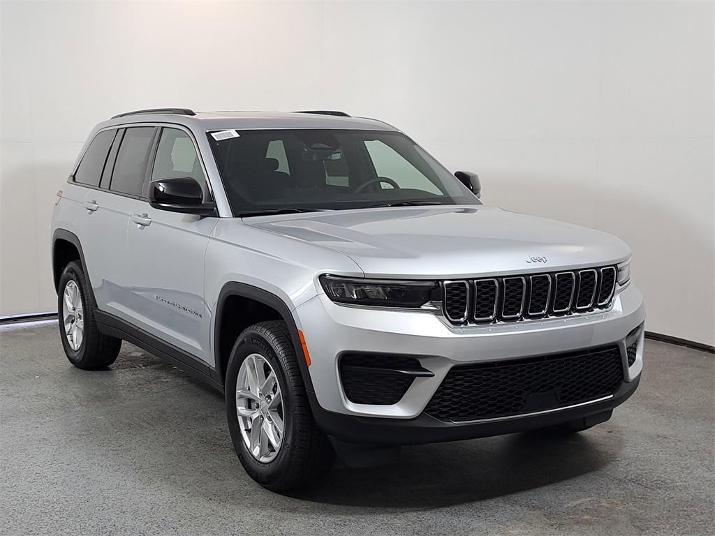 new 2025 Jeep Grand Cherokee car, priced at $35,203