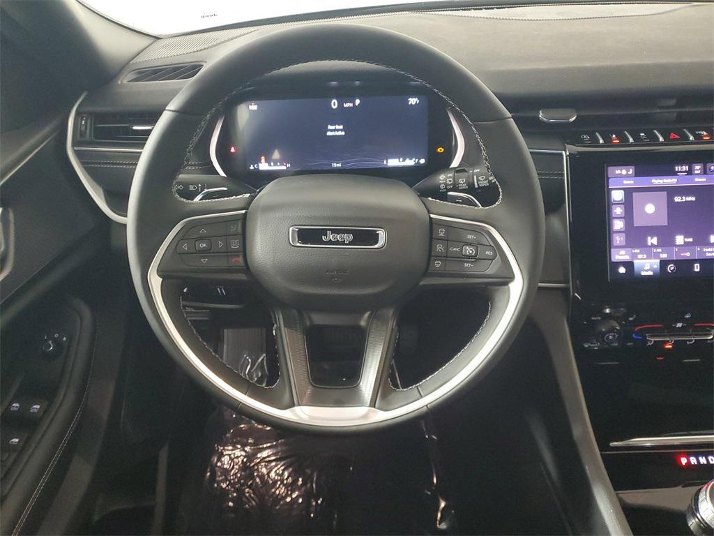 new 2025 Jeep Grand Cherokee car, priced at $35,625