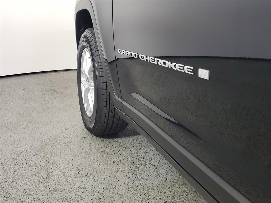 new 2025 Jeep Grand Cherokee car, priced at $35,625
