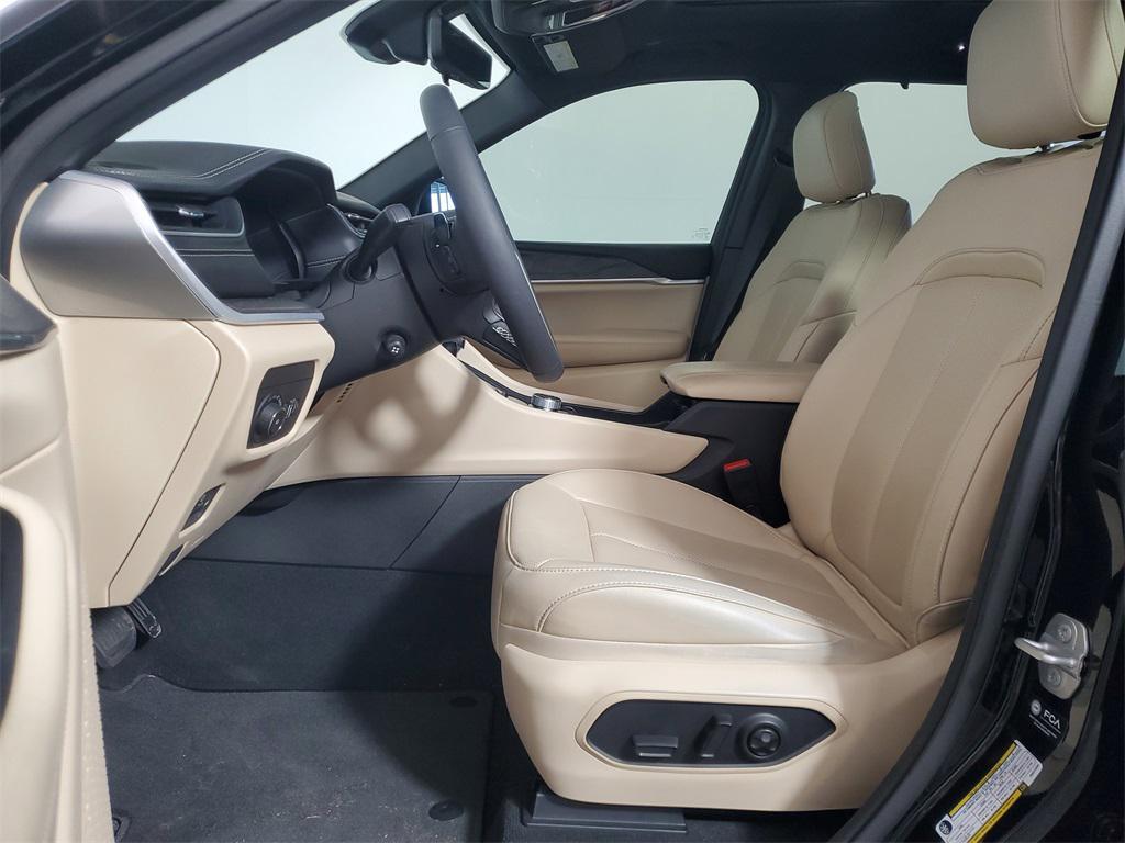 used 2024 Jeep Grand Cherokee L car, priced at $35,988