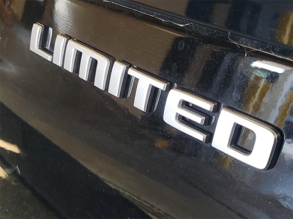 used 2024 Jeep Grand Cherokee L car, priced at $35,988