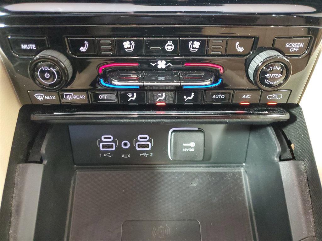 used 2024 Jeep Grand Cherokee L car, priced at $35,988