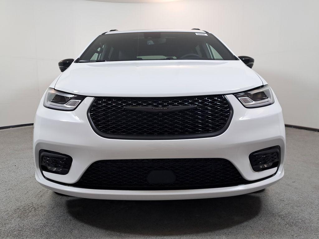 new 2026 Chrysler Pacifica car, priced at $46,450