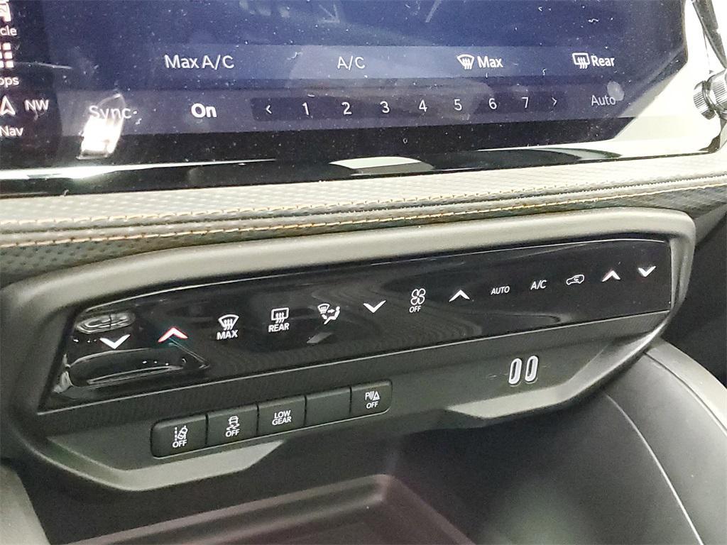 new 2026 Jeep Cherokee car, priced at $43,914