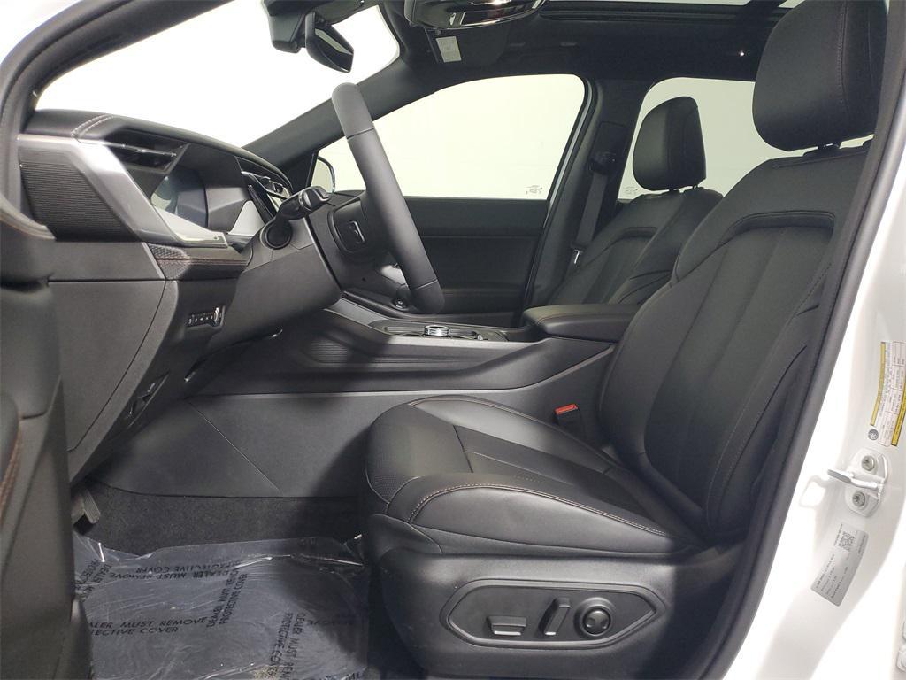 new 2026 Jeep Cherokee car, priced at $43,914