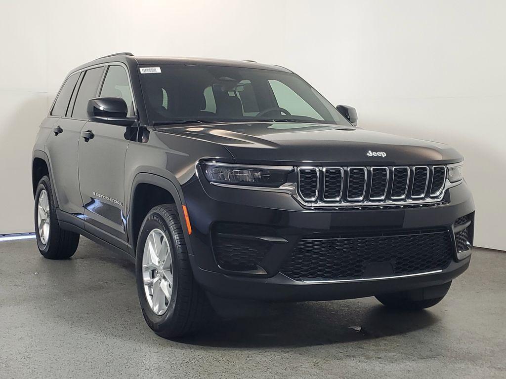 new 2025 Jeep Grand Cherokee car, priced at $31,360