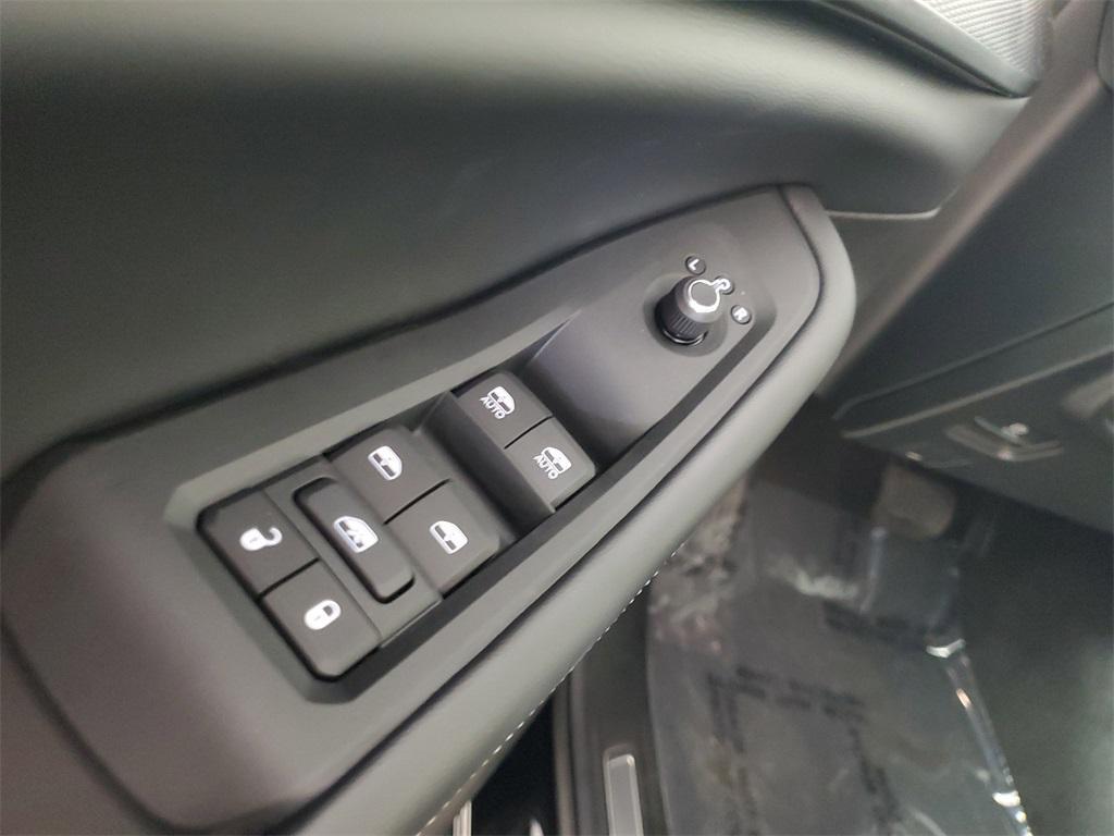 new 2025 Jeep Grand Cherokee car, priced at $35,203