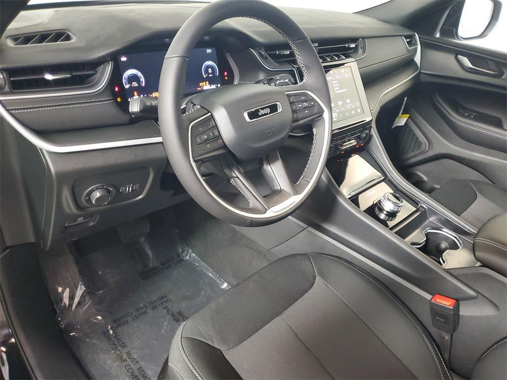 new 2025 Jeep Grand Cherokee car, priced at $35,203