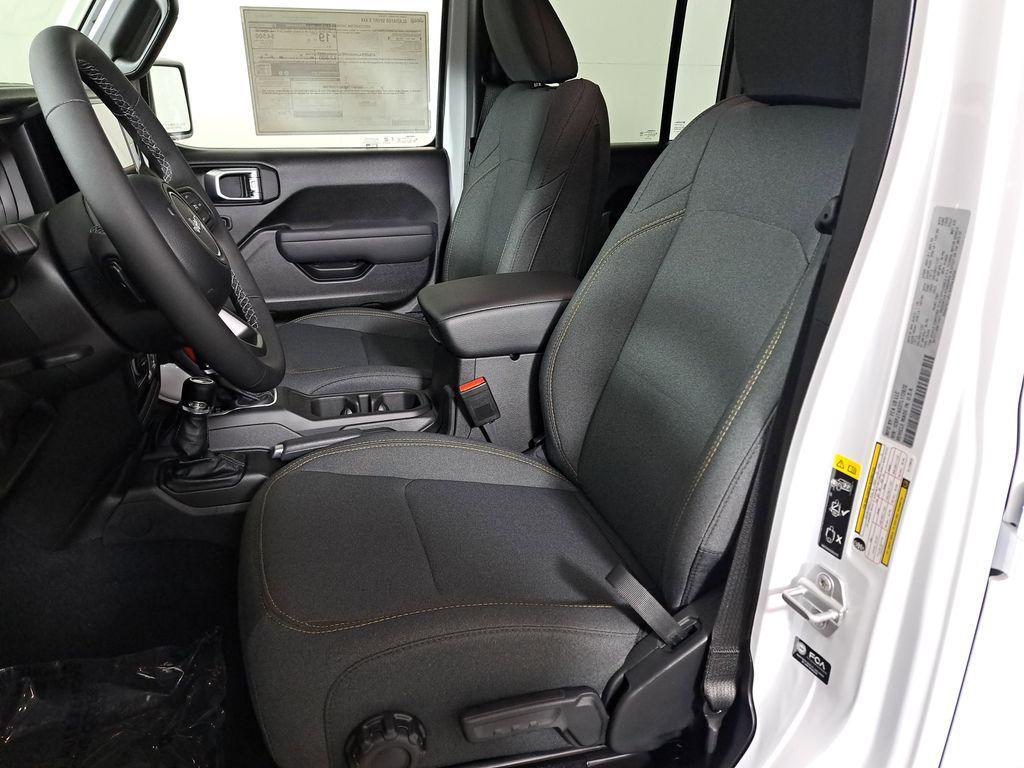 new 2026 Jeep Gladiator car, priced at $44,454