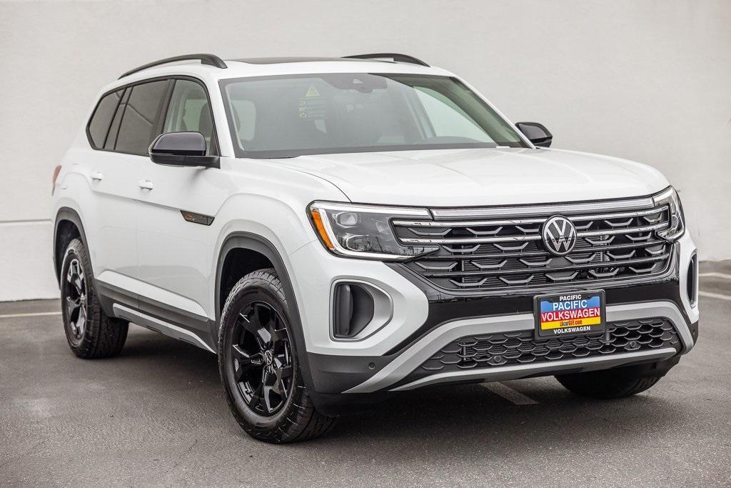 new 2026 Volkswagen Atlas car, priced at $51,003