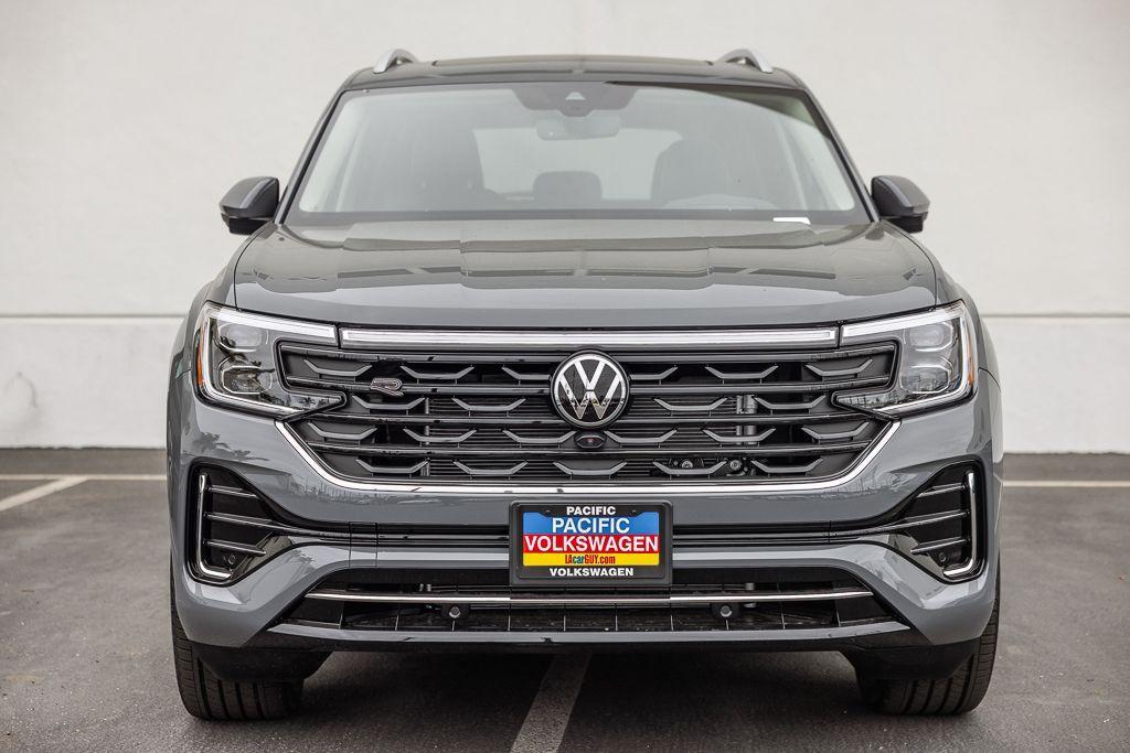 new 2026 Volkswagen Atlas car, priced at $54,686
