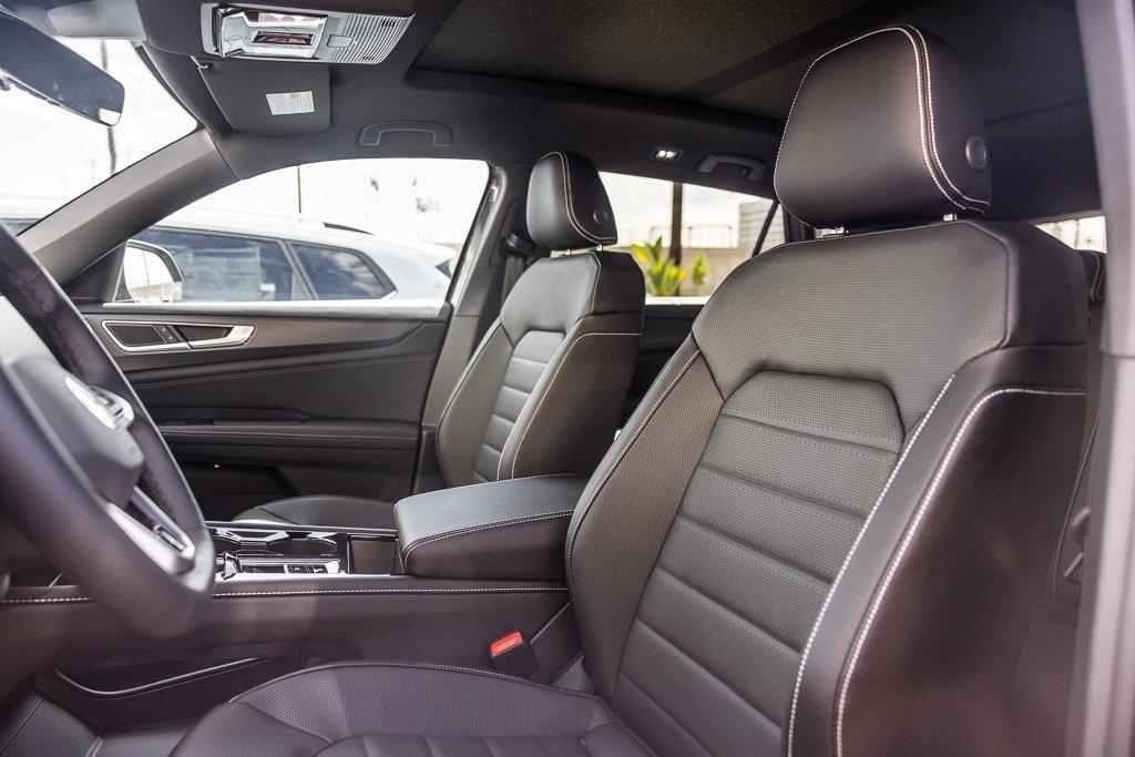 new 2026 Volkswagen Atlas Cross Sport car, priced at $53,802