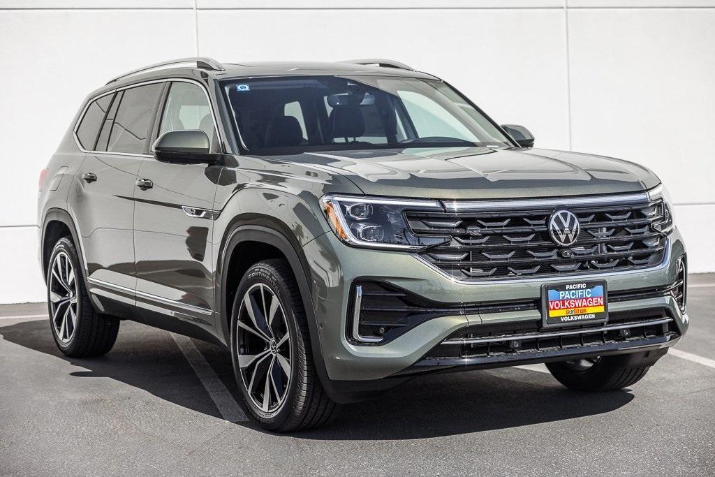 new 2026 Volkswagen Atlas car, priced at $58,044