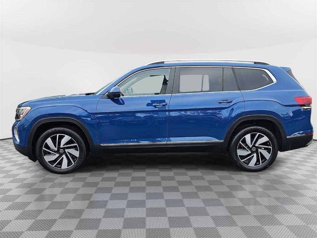 used 2025 Volkswagen Atlas car, priced at $40,990