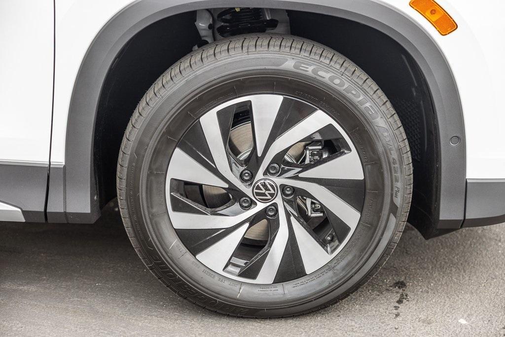 new 2026 Volkswagen Tiguan car, priced at $32,687