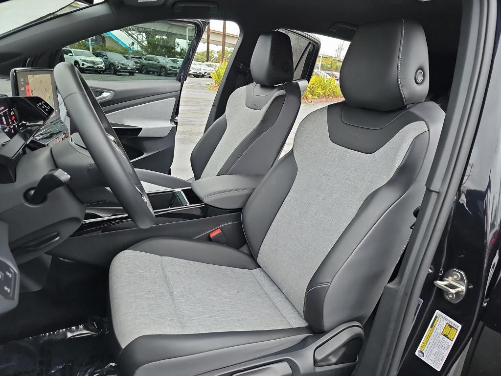 used 2024 Volkswagen ID.4 car, priced at $22,990