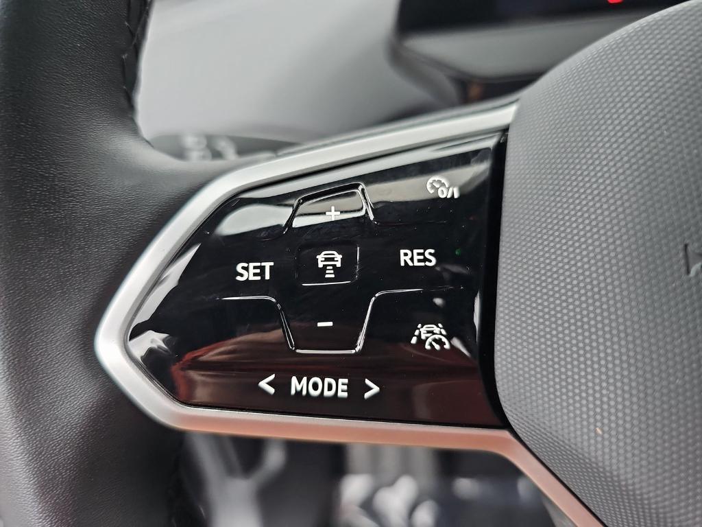 used 2024 Volkswagen ID.4 car, priced at $22,990