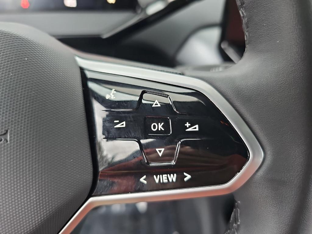 used 2024 Volkswagen ID.4 car, priced at $22,990