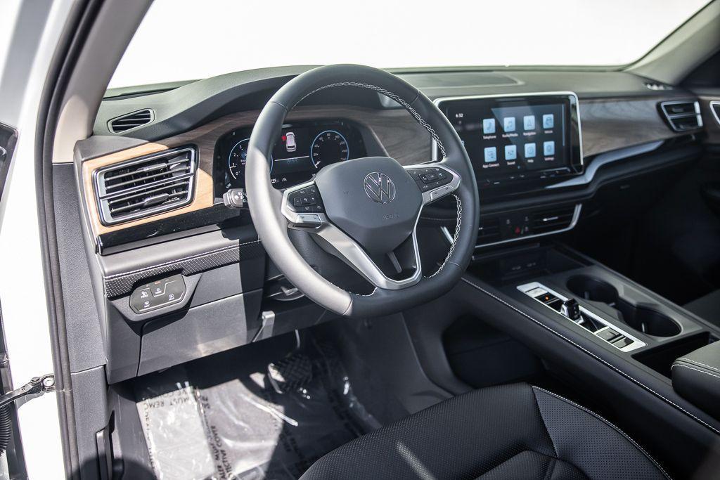 new 2026 Volkswagen Atlas car, priced at $38,339