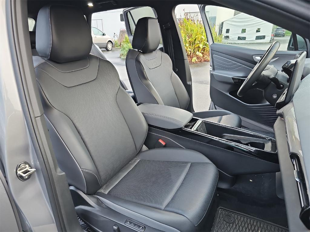 used 2023 Volkswagen ID.4 car, priced at $22,500
