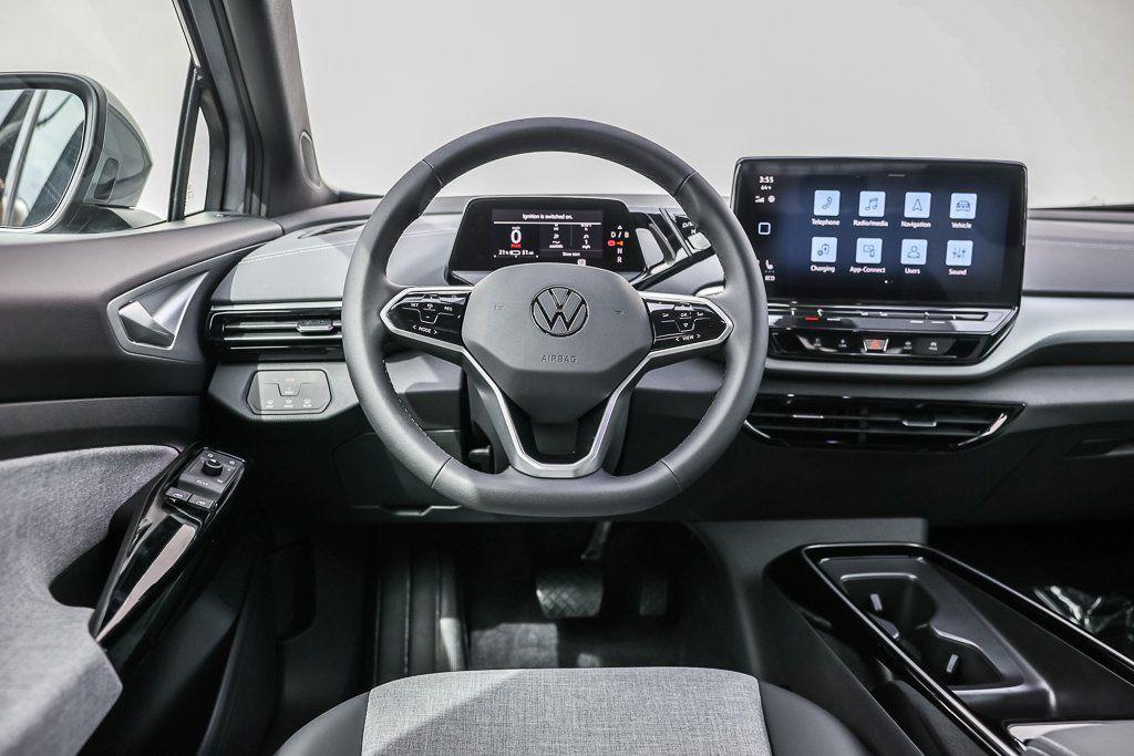 new 2025 Volkswagen ID.4 car, priced at $37,676