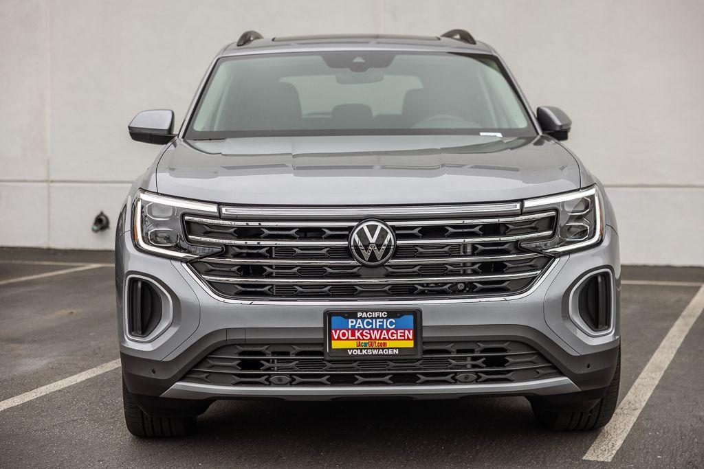 new 2026 Volkswagen Atlas car, priced at $43,808