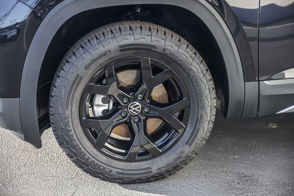 new 2026 Volkswagen Atlas car, priced at $46,515