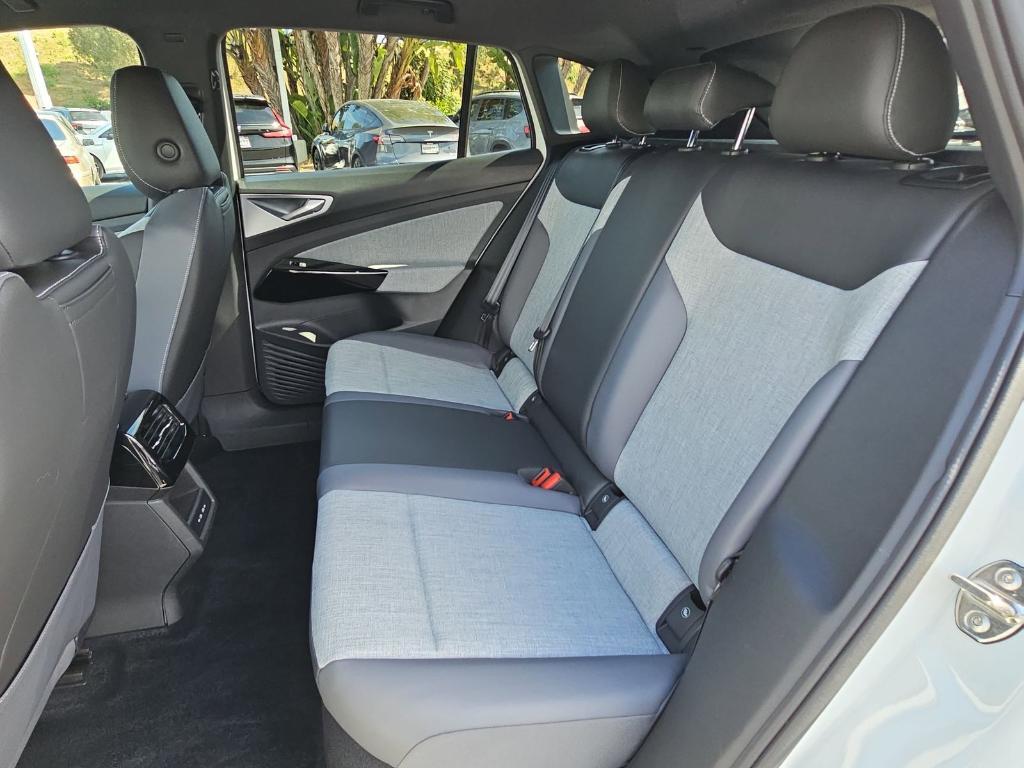 used 2023 Volkswagen ID.4 car, priced at $20,527