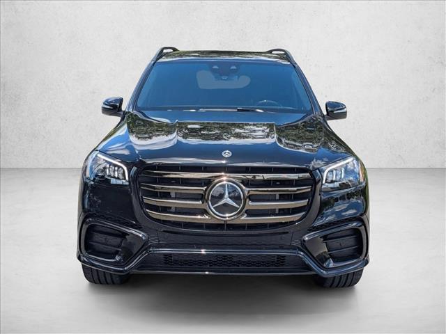 new 2026 Mercedes-Benz GLS 580 car, priced at $127,905