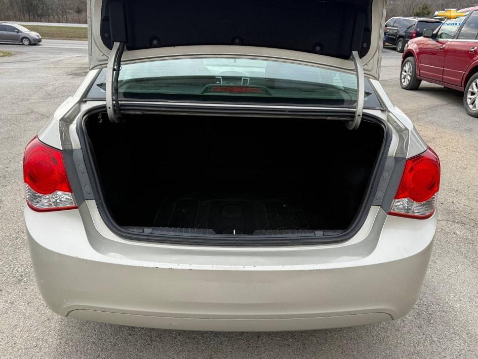 used 2014 Chevrolet Cruze car, priced at $5,999