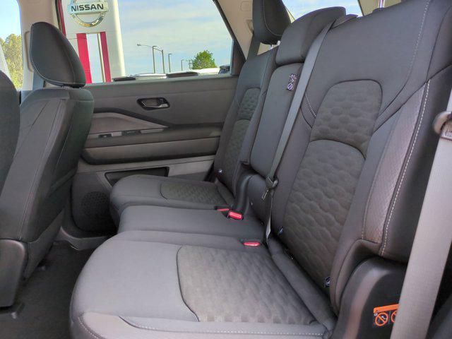 new 2026 Nissan Pathfinder car, priced at $40,088