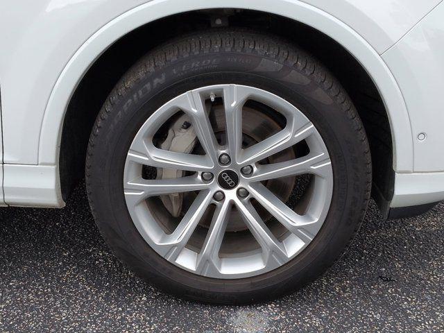 used 2025 Audi Q7 car, priced at $47,661