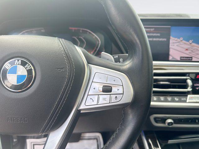 BMW X7 view 28