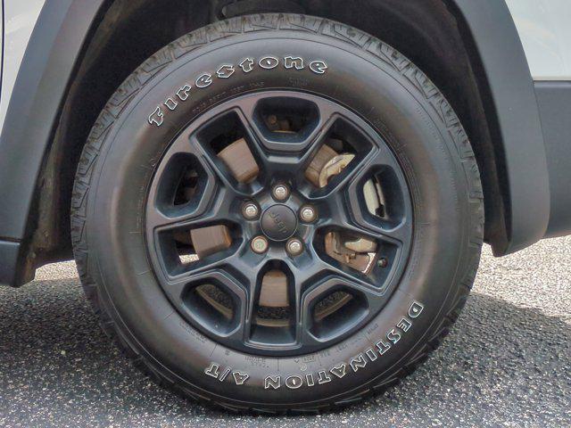 used 2021 Jeep Cherokee car, priced at $19,988
