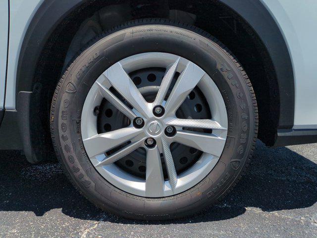 new 2025 Nissan Kicks car, priced at $20,025