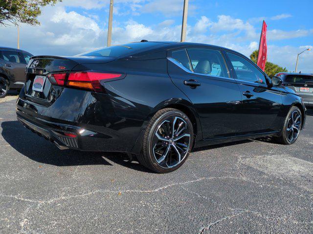 new 2025 Nissan Altima car, priced at $29,121