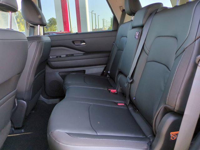 new 2025 Nissan Pathfinder car, priced at $42,061